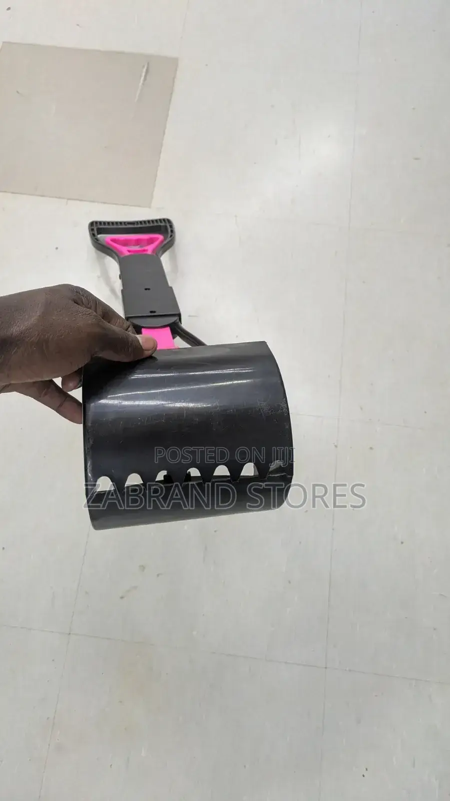 Long-Handled Jaw Clamp Pooper Scooper