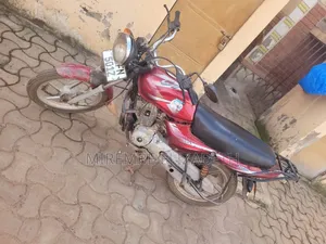 Bajaj CT 110X 2023 Red