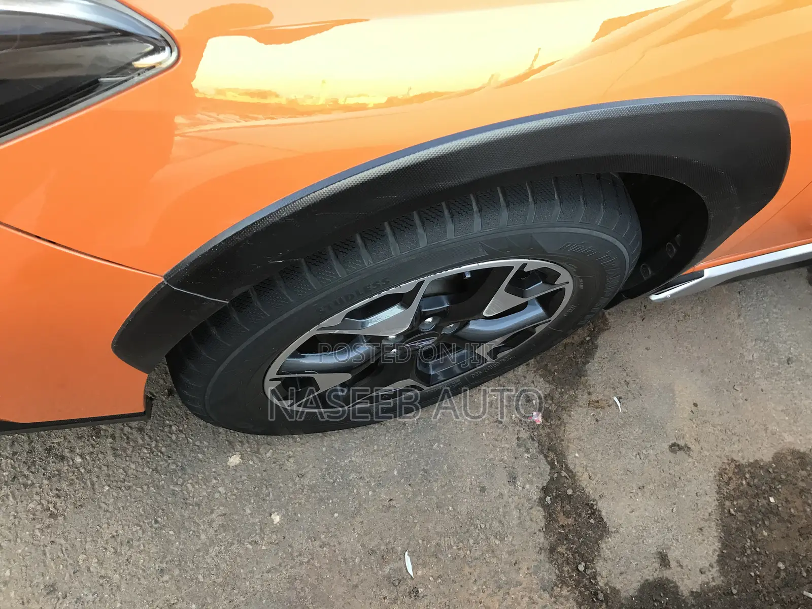 Subaru XV 2017 Orange