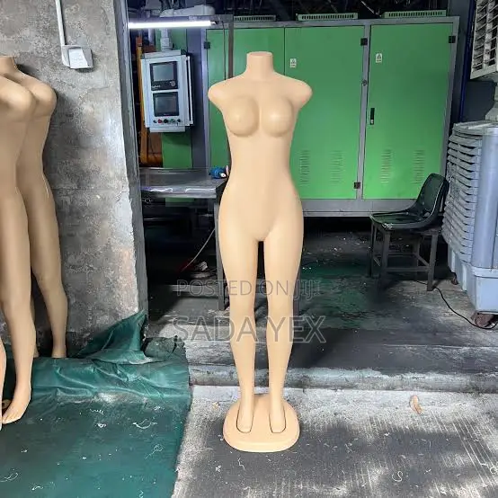 Women Mannequin / Dummies