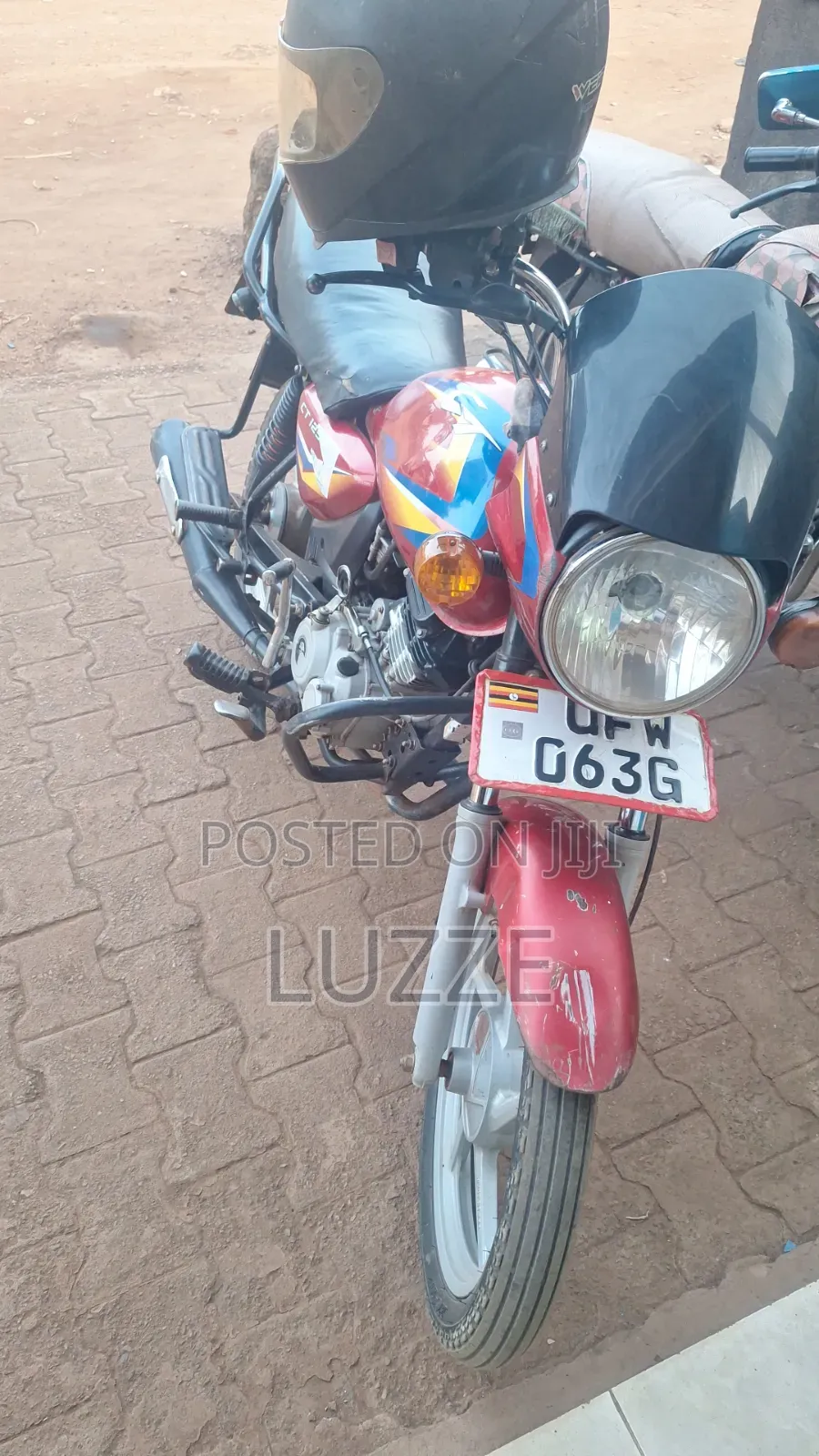 Bajaj CT 125X 2022 Red