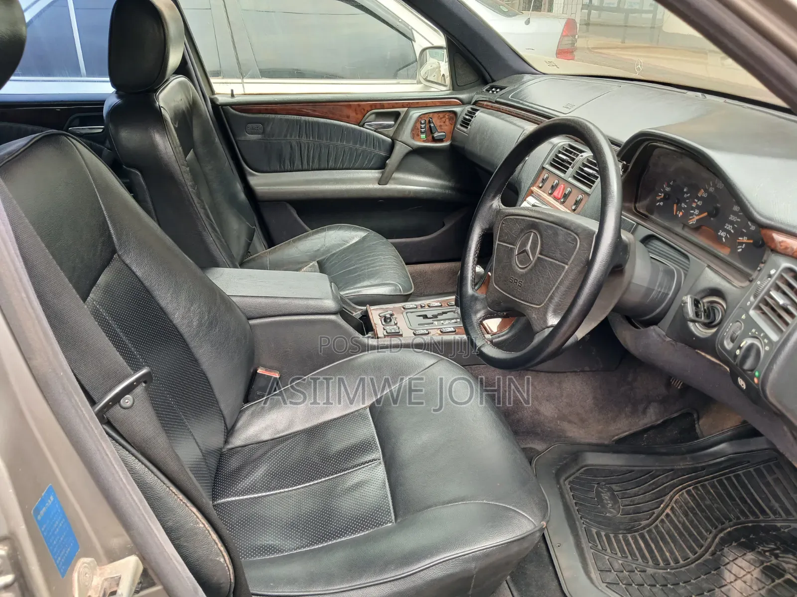 Mercedes-Benz E200 2002 Silver