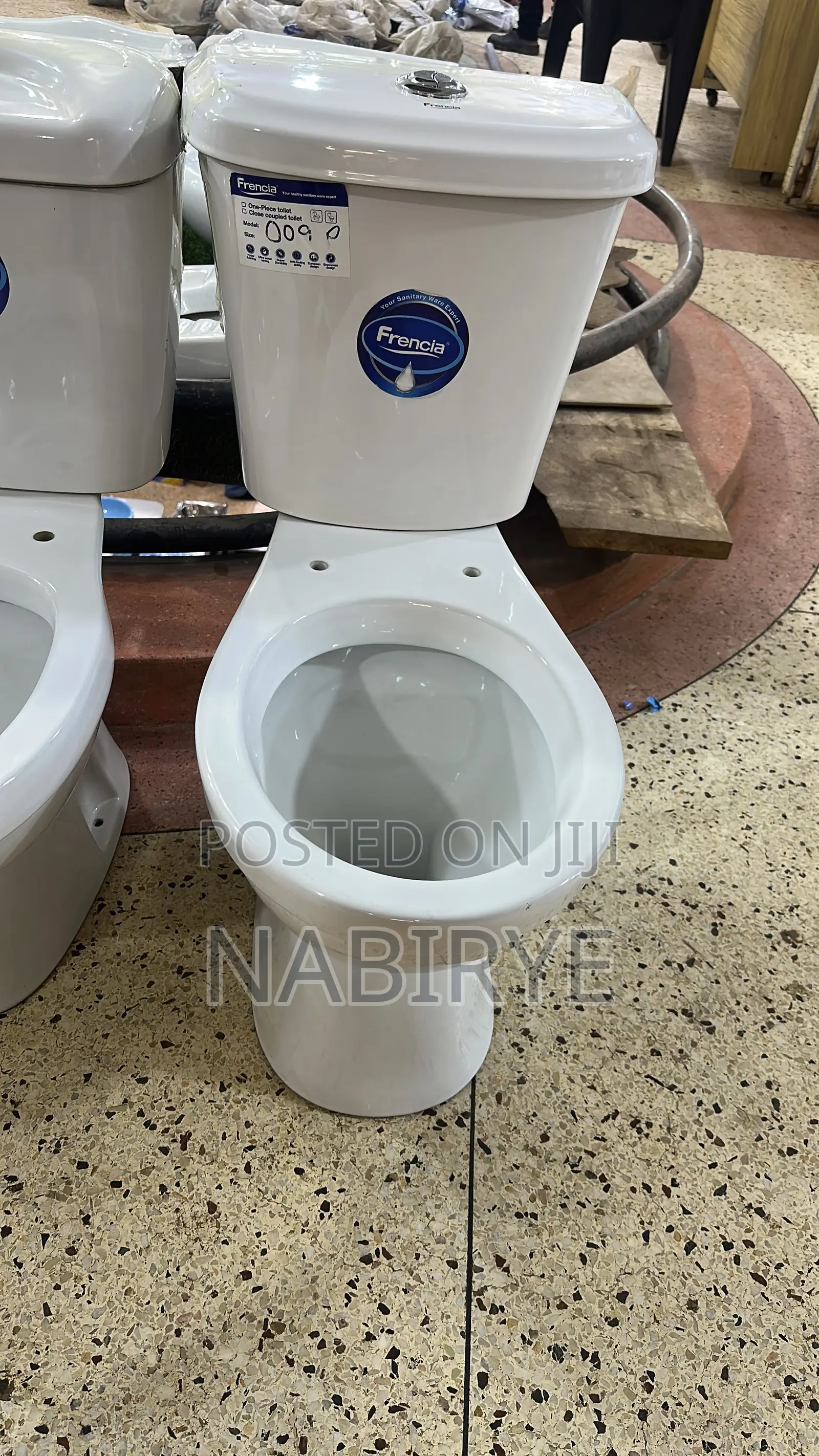 Frencia Toilets Complete Set
