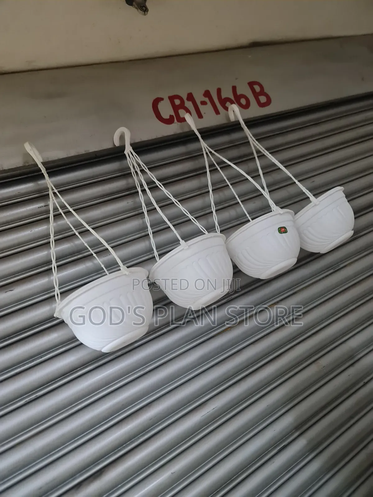 White Plastic Hanging Pots Hanging Flower Pots