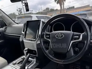 Toyota Land Cruiser 2016 Black