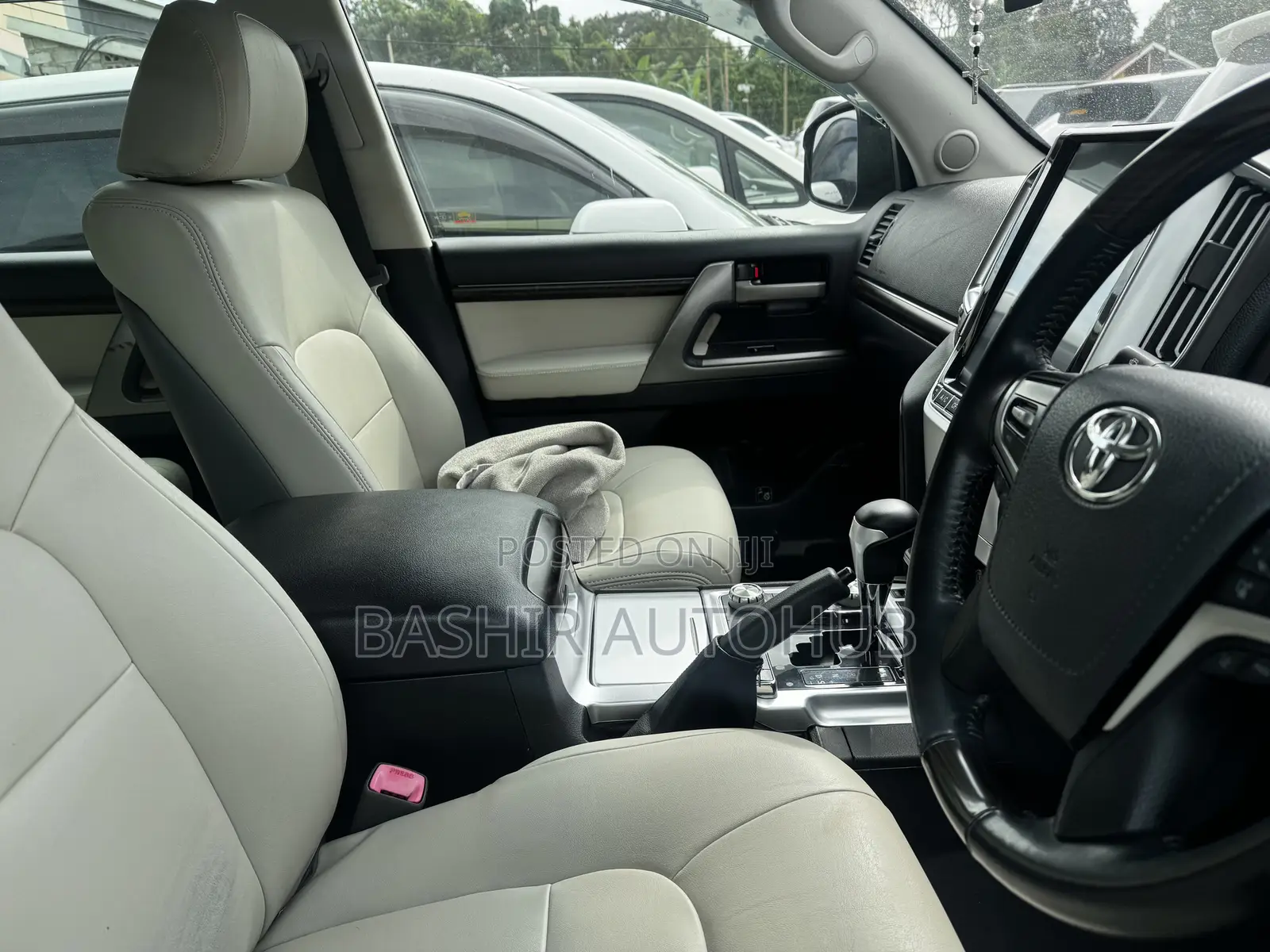 Toyota Land Cruiser 2016 Black