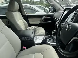 Toyota Land Cruiser 2016 Black