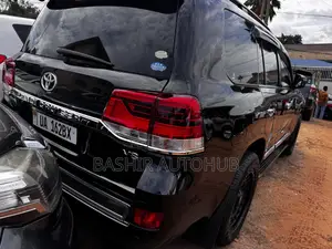 Toyota Land Cruiser 2016 Black