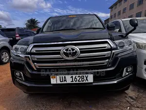Toyota Land Cruiser 2016 Black