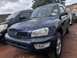 Toyota RAV4 Automatic 2000 Blue