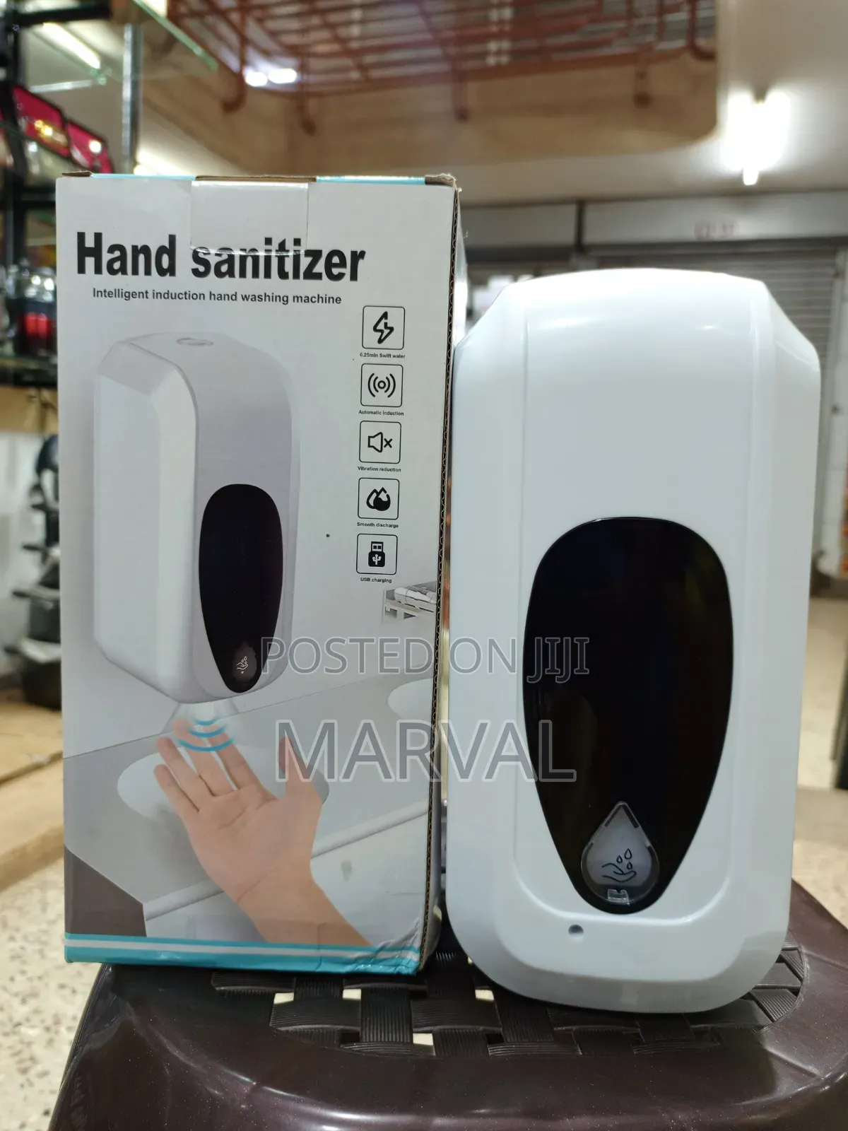 Automatic Touchless Hand Sanitizer Dispenser With a 1000ml Capacity.