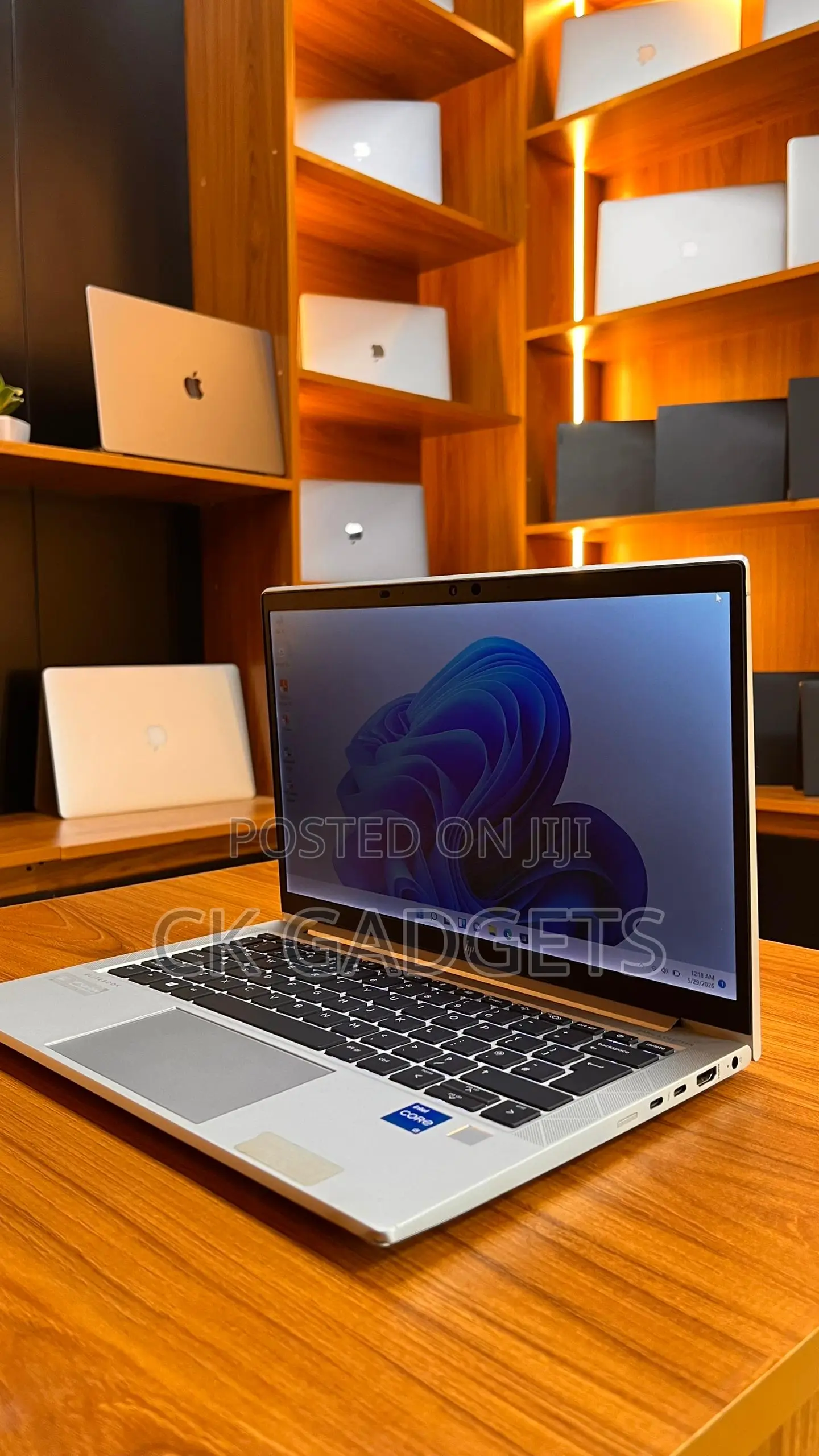 New Laptop HP EliteBook 830 G8 16GB Intel Core i5 SSD 256GB