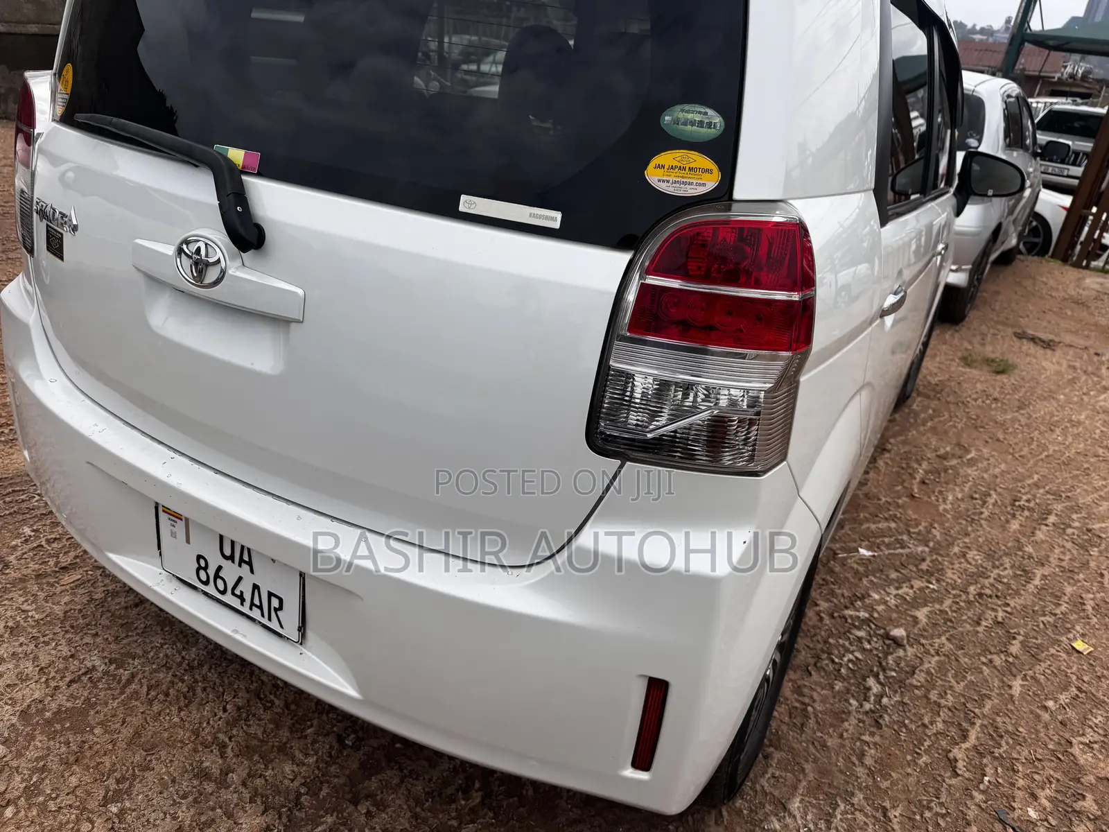 Toyota Spade 2014 White