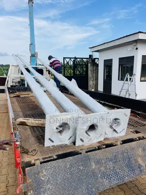 Flag Poles Built in Heavy-Duty Materials