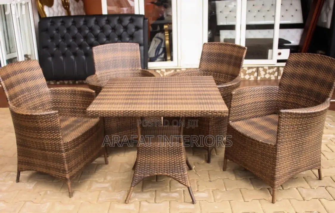 **Savanna Wicker 4-Seater Dining Set**