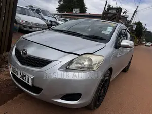 Toyota Belta 2008 Silver
