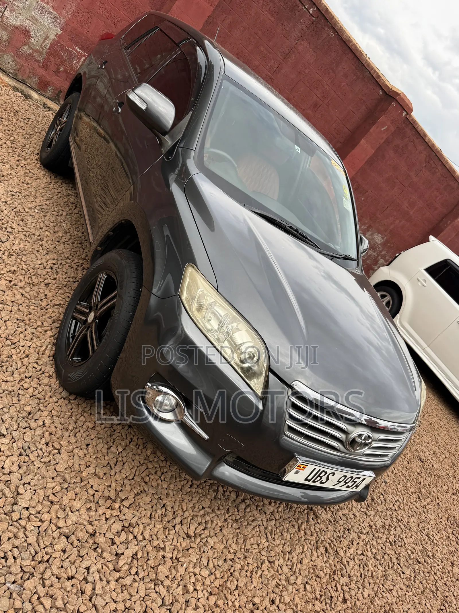 Toyota Vanguard 2011 Gray