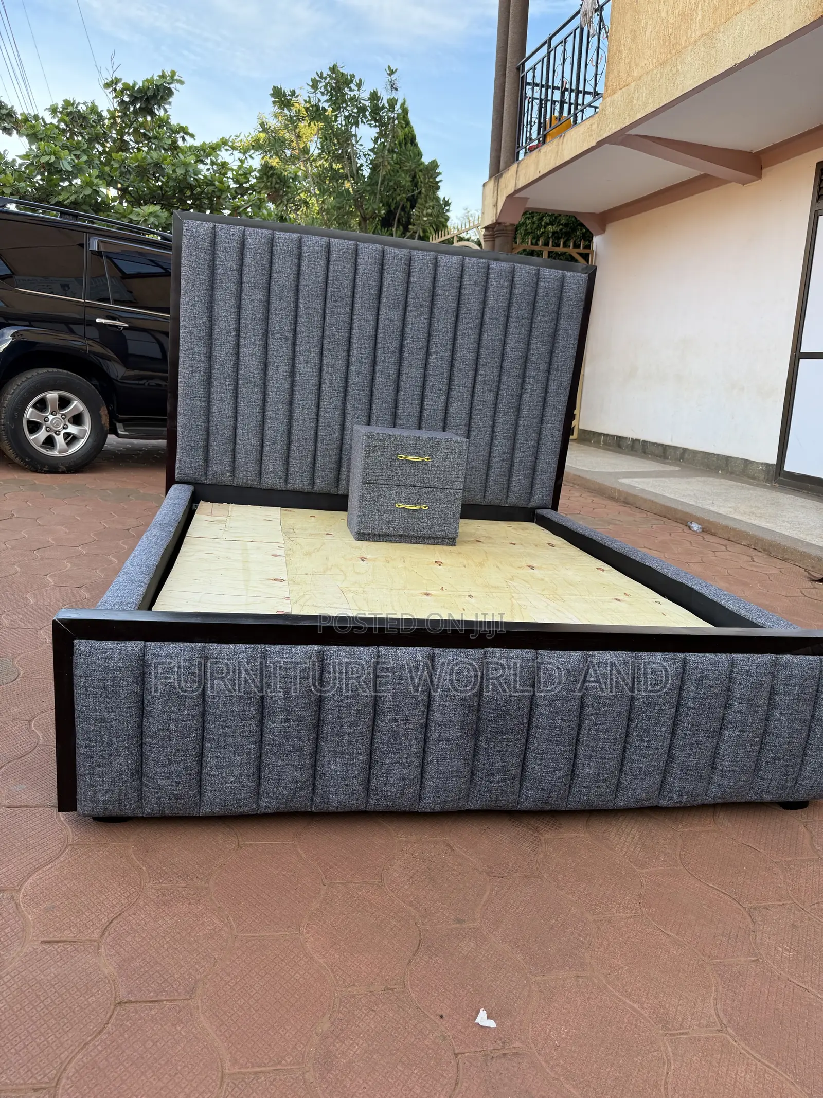 Grey Line Fine Bed