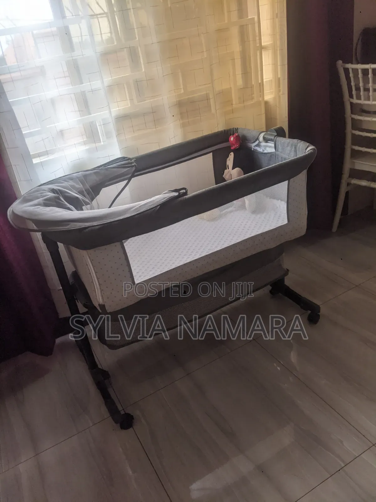 Baby Crib/Bed