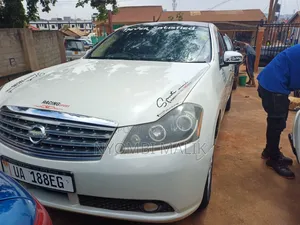 Nissan Fuga 2010 White
