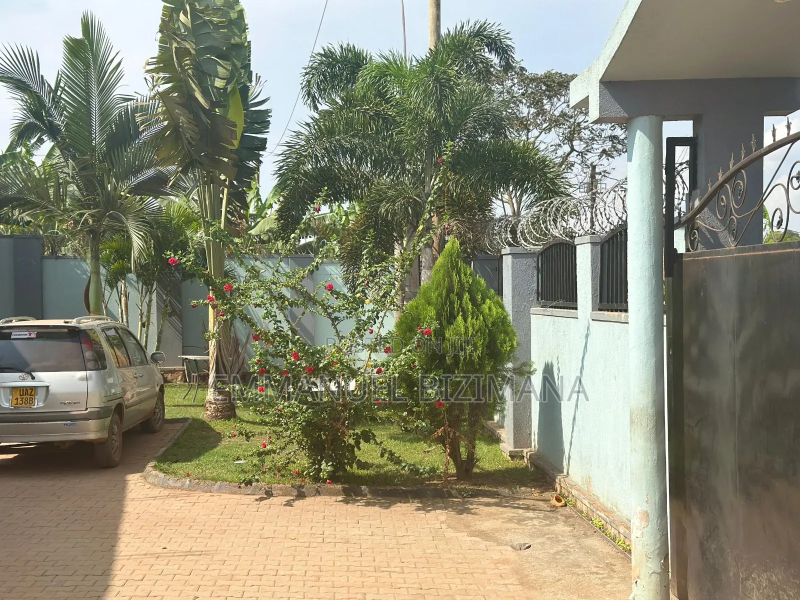 Furnished 4bdrm Bungalow in Kira, Central Division for sale