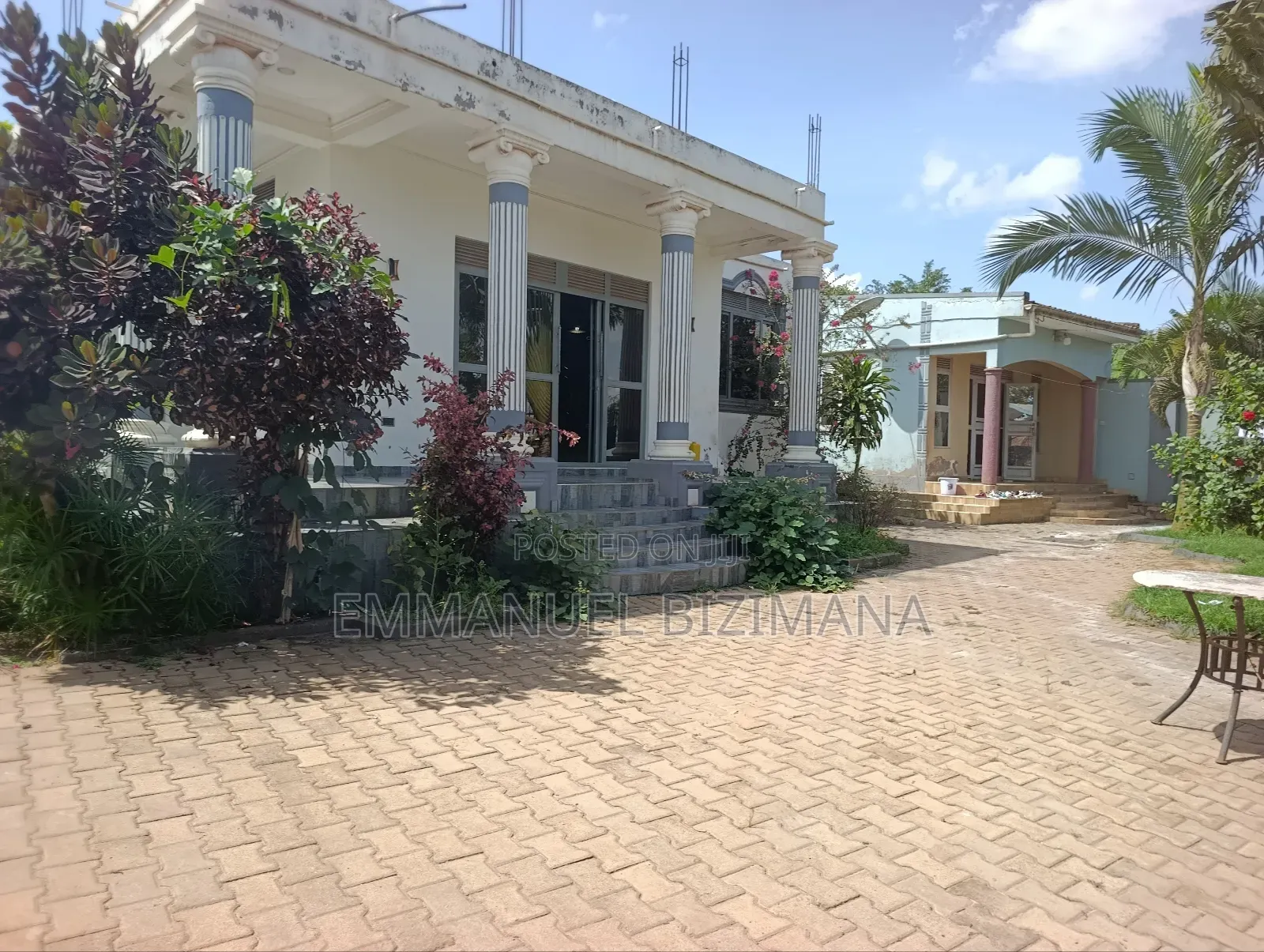 Furnished 4bdrm Bungalow in Kira, Central Division for sale