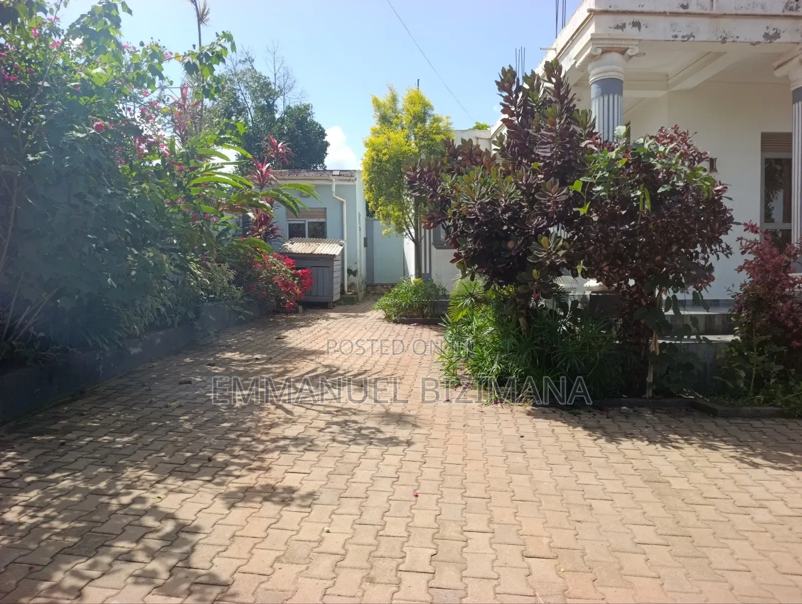 Furnished 4bdrm Bungalow in Kira, Central Division for sale