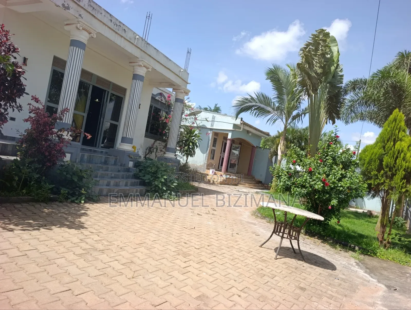 Furnished 4bdrm Bungalow in Kira, Central Division for sale