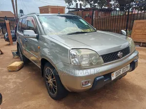 Nissan X-Trail 2004 Gold