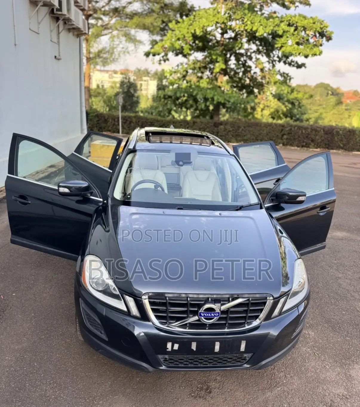 Volvo XC60 2013 Gray