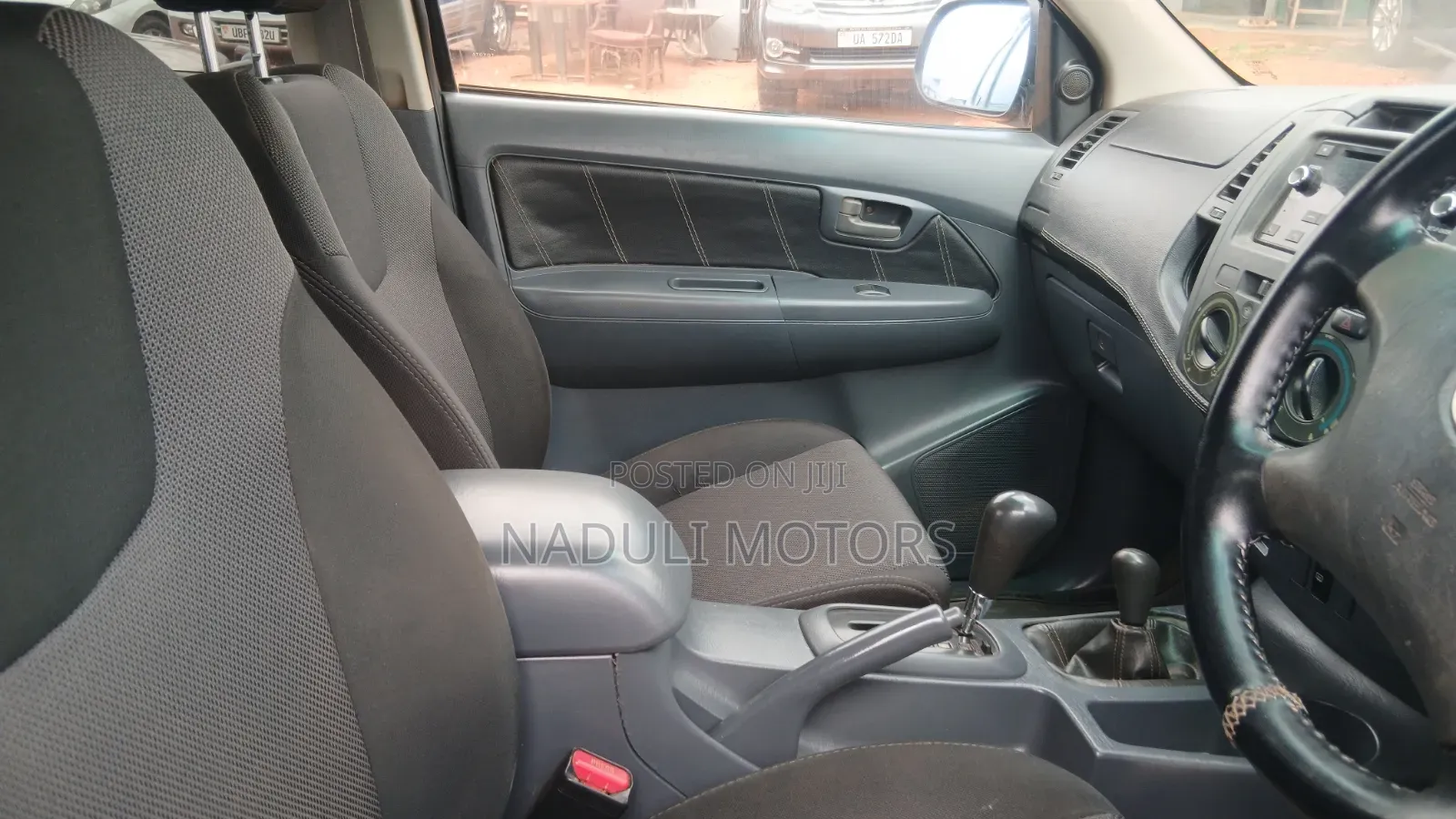 Toyota Hilux 2008 Gold