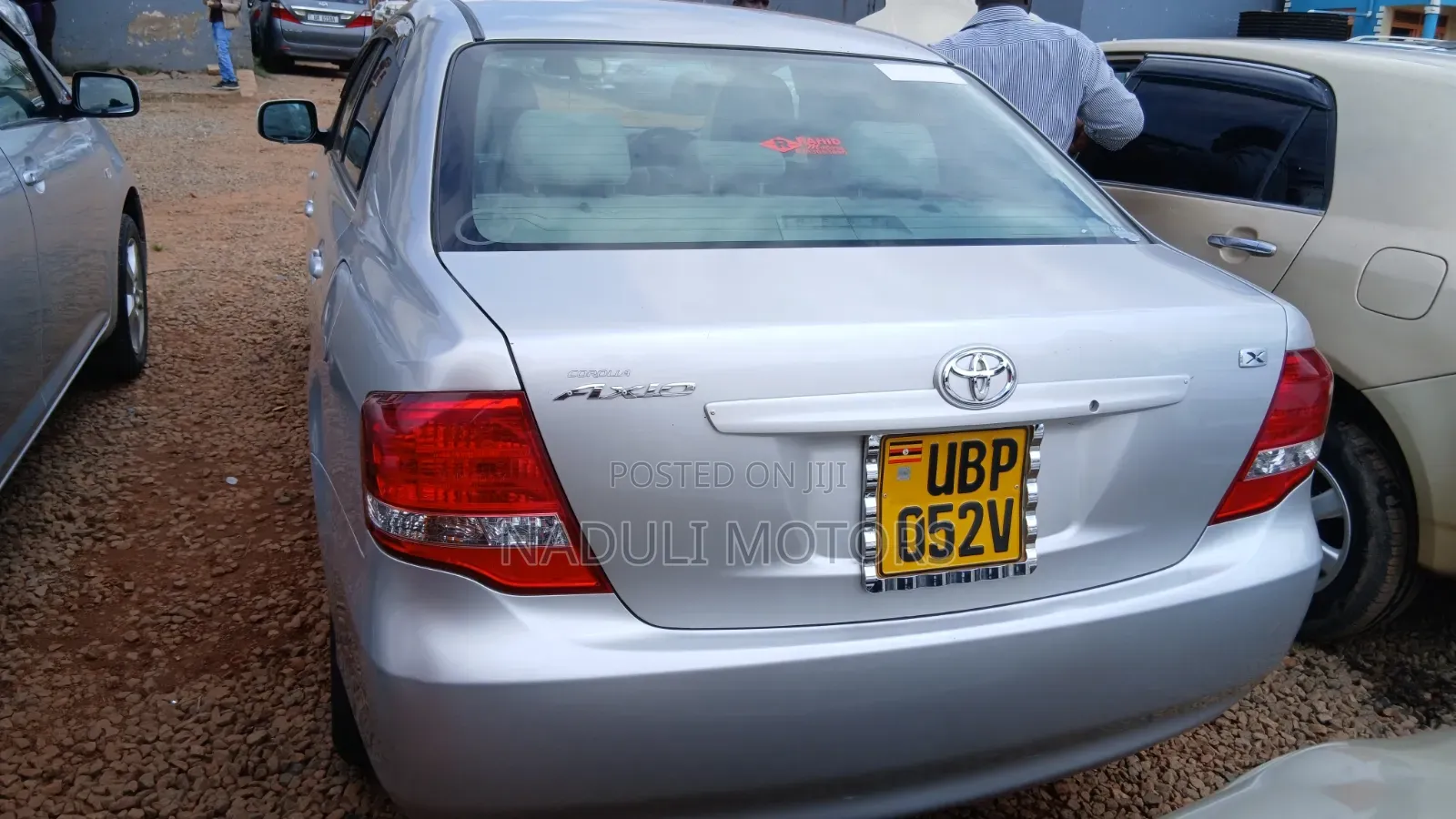 Toyota Axio 2010 Silver