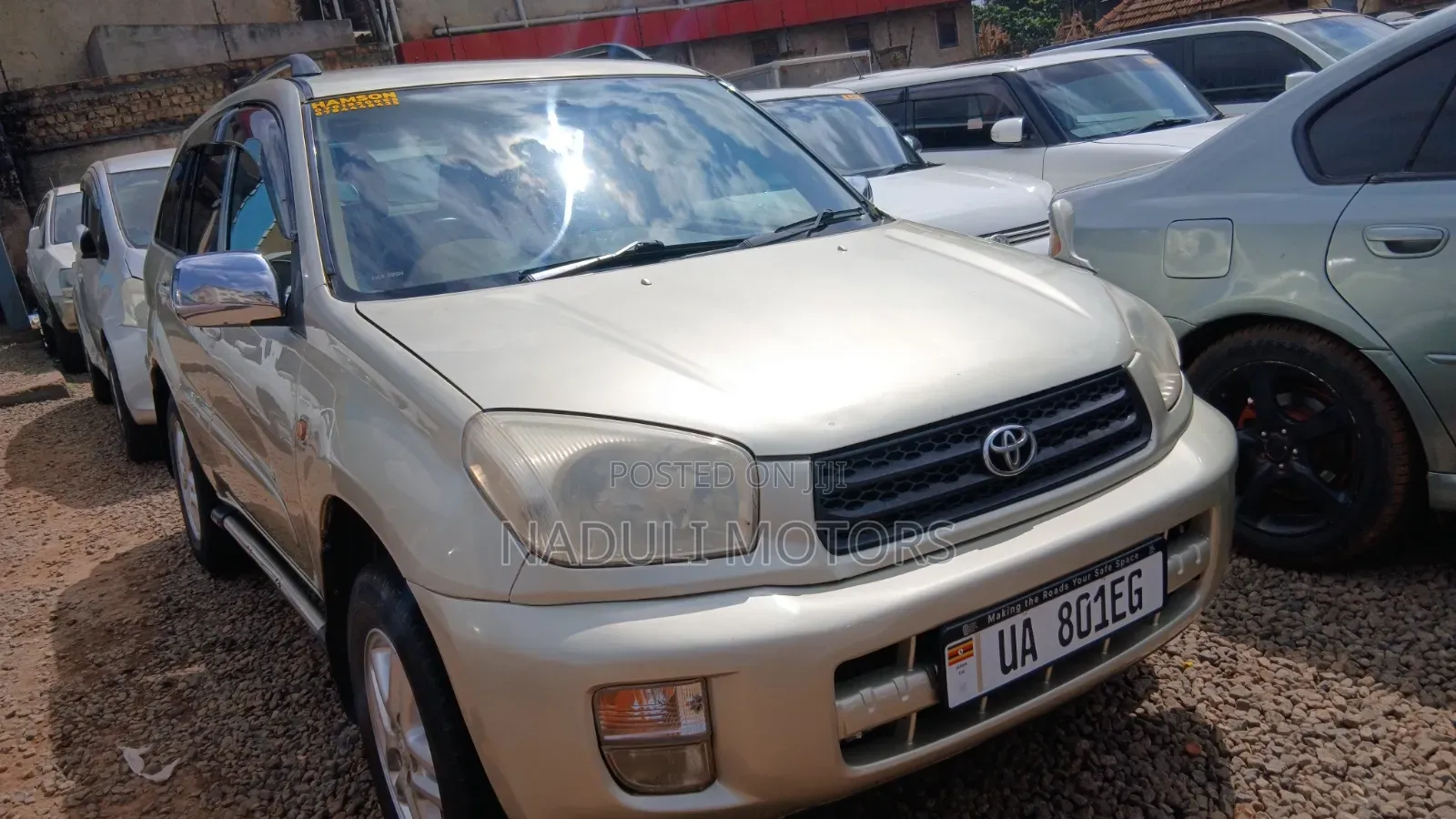 Toyota RAV4 Automatic 2003 Gold