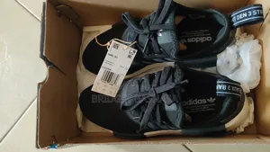 Original Adidas Women's NMD _R1 Shoes