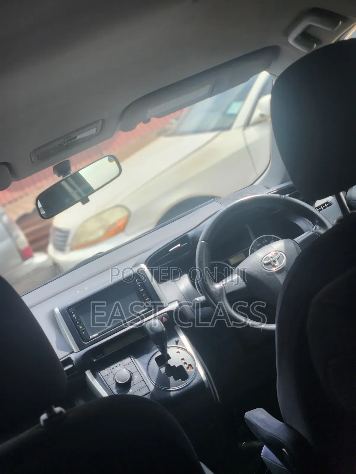 Toyota Wish 2011 Maroon