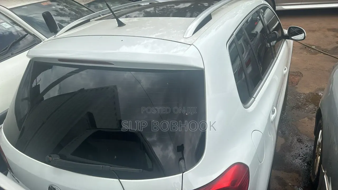 Volkswagen Tiguan SE 2010 White