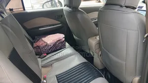Toyota Belta 2010 Silver