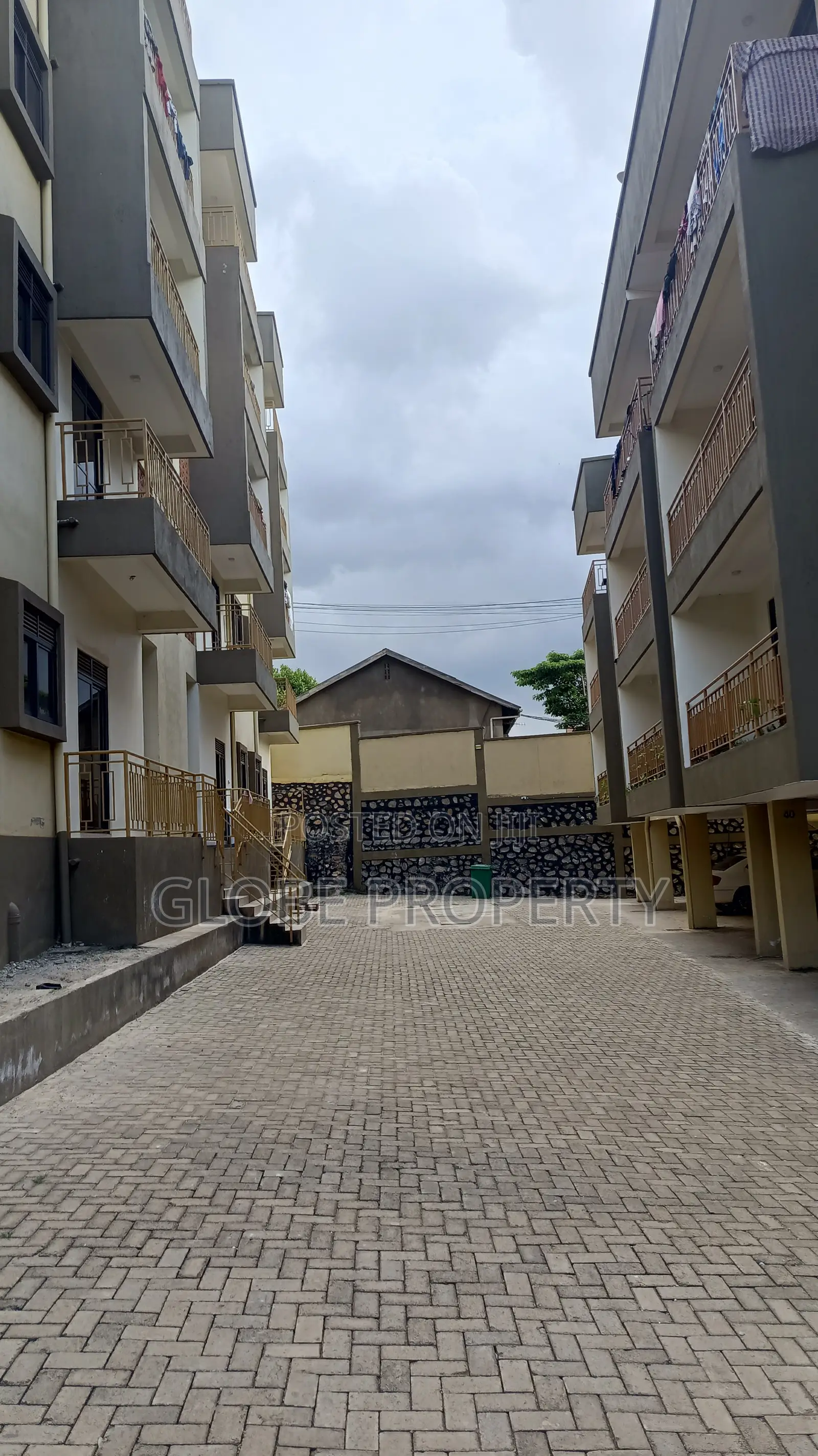 2bdrm Apartment in Kisaasi Apartments, Nakawa for sale