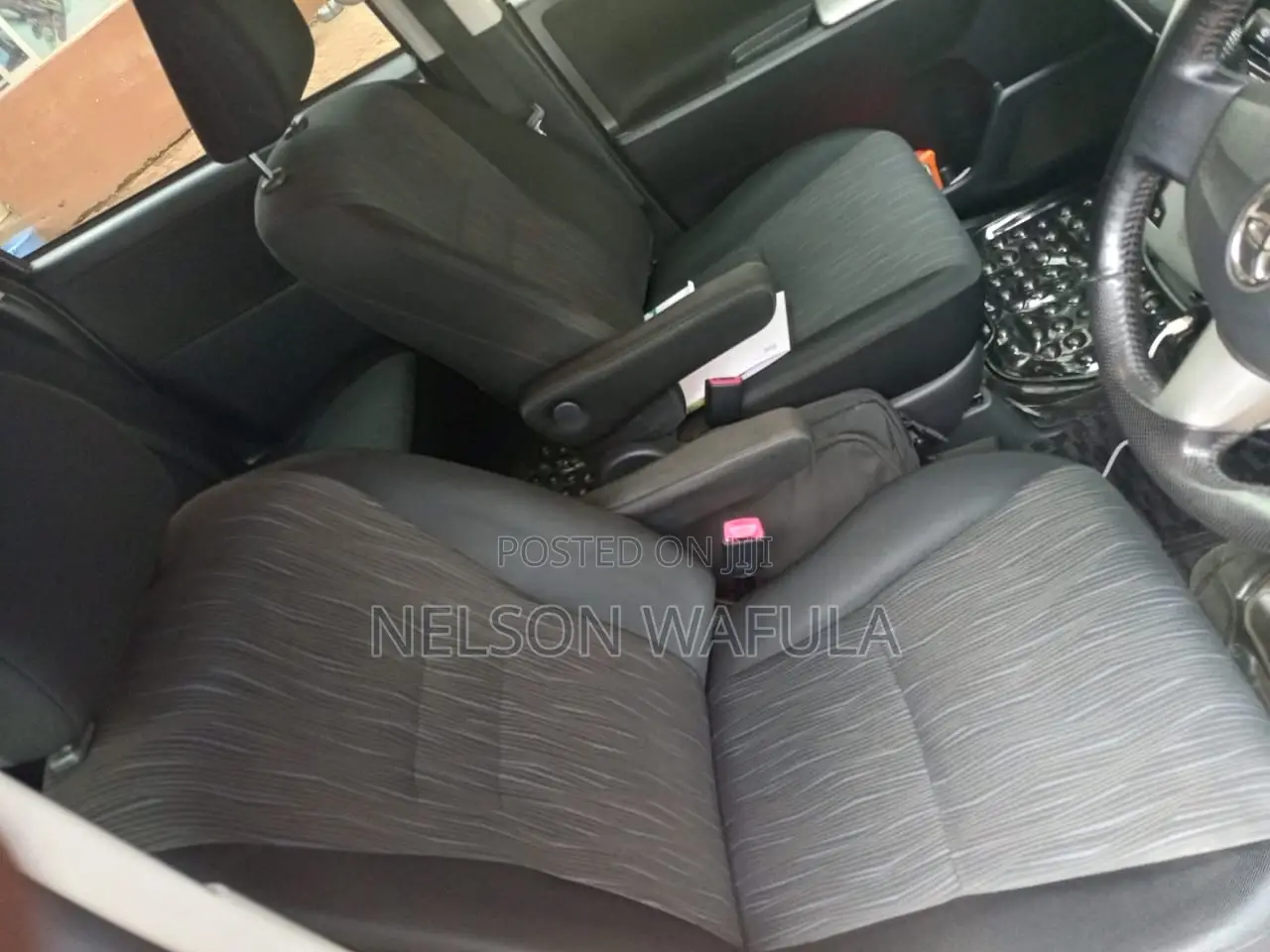Toyota Noah 2012 Black