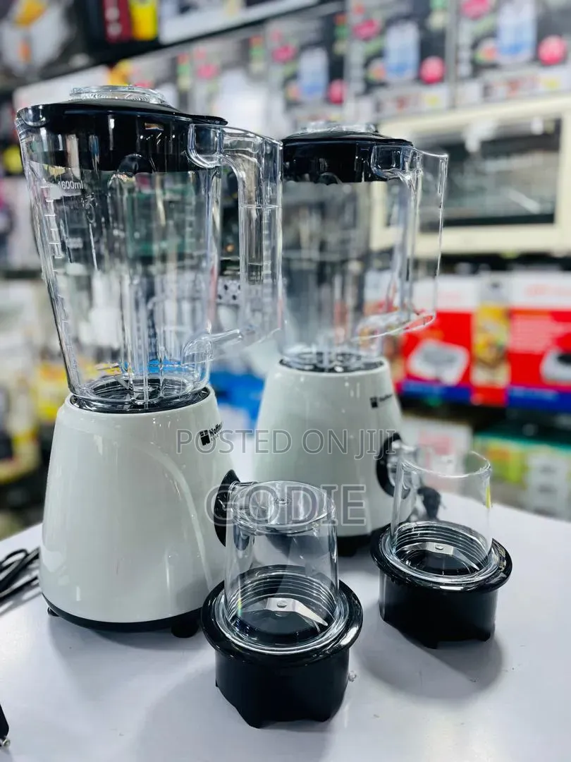 Hoffmans 1.6l 2-in-1 Blender and Dry Grinder in White and Black.