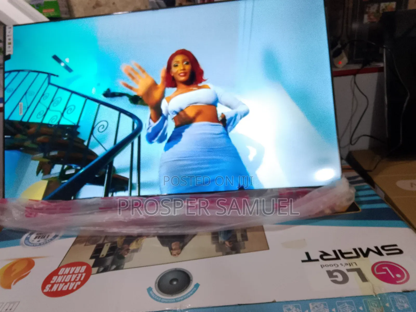 Uhd4k 60 Inches Lg Digital Smart Frameless Frameless Tv Brand New