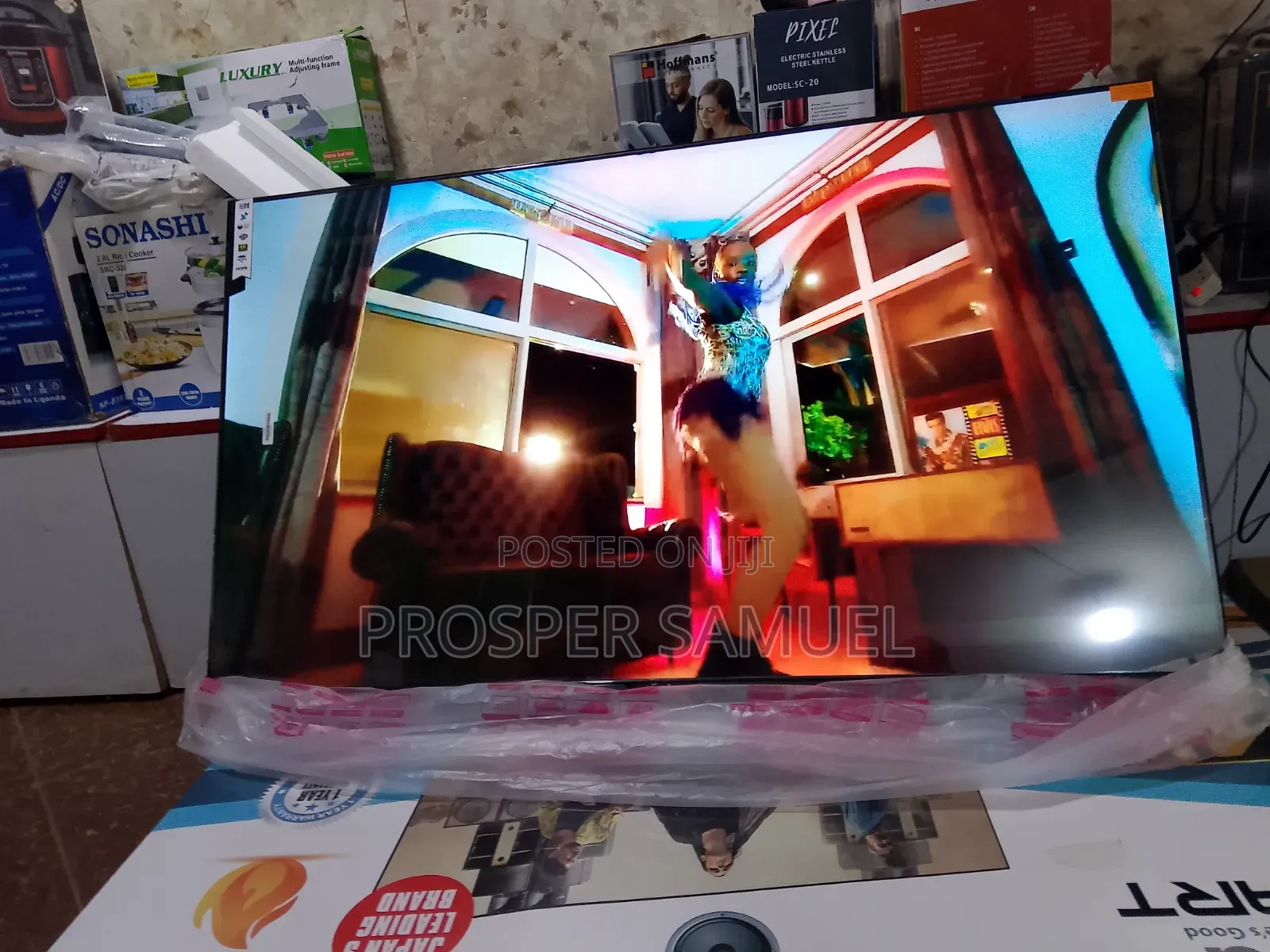Brand New Frameless Lg 60 Inches Smart Tv