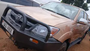 Toyota Hilux 2008 Gold