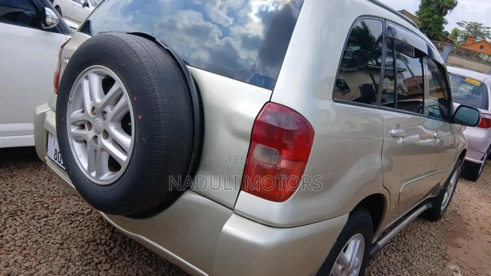 Toyota RAV4 Automatic 2003 Gold