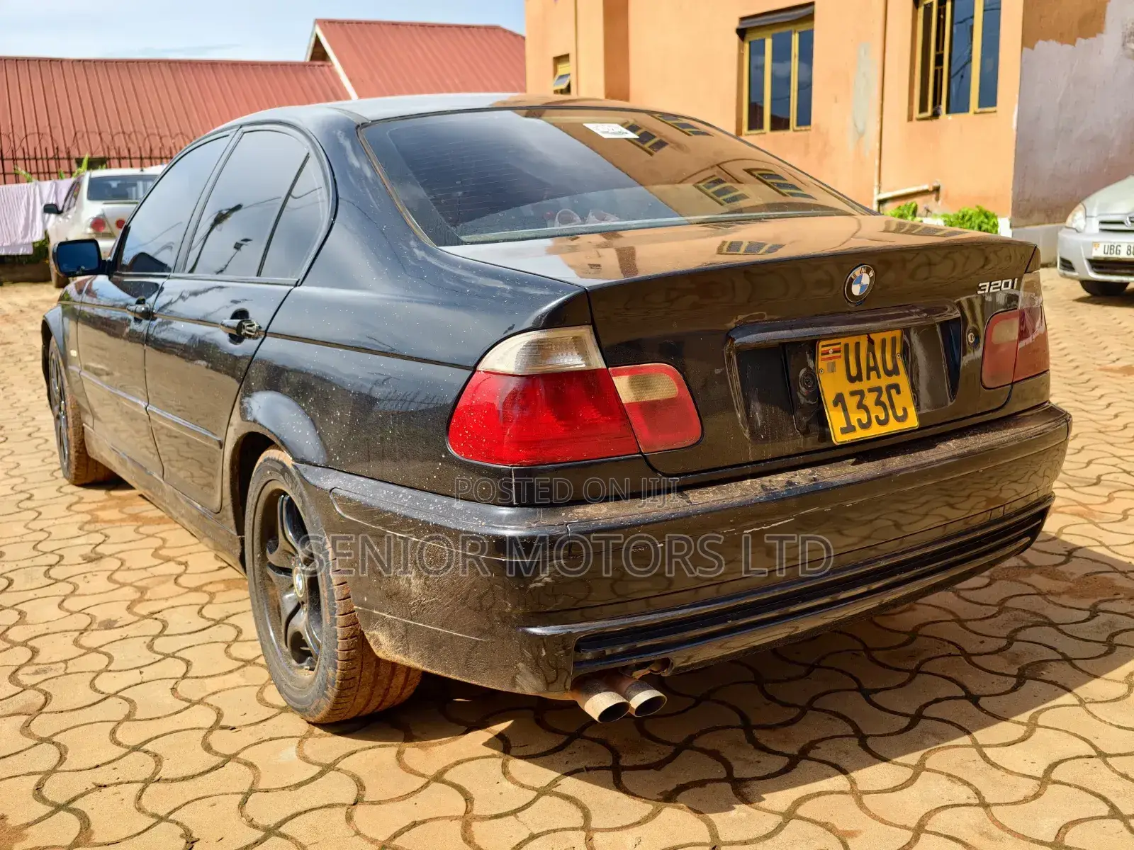 BMW 320i 2004 Black