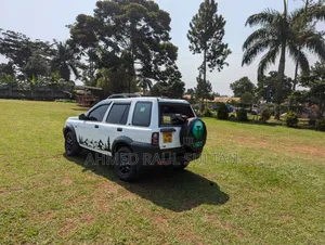 Land Rover Freelander 2001 White