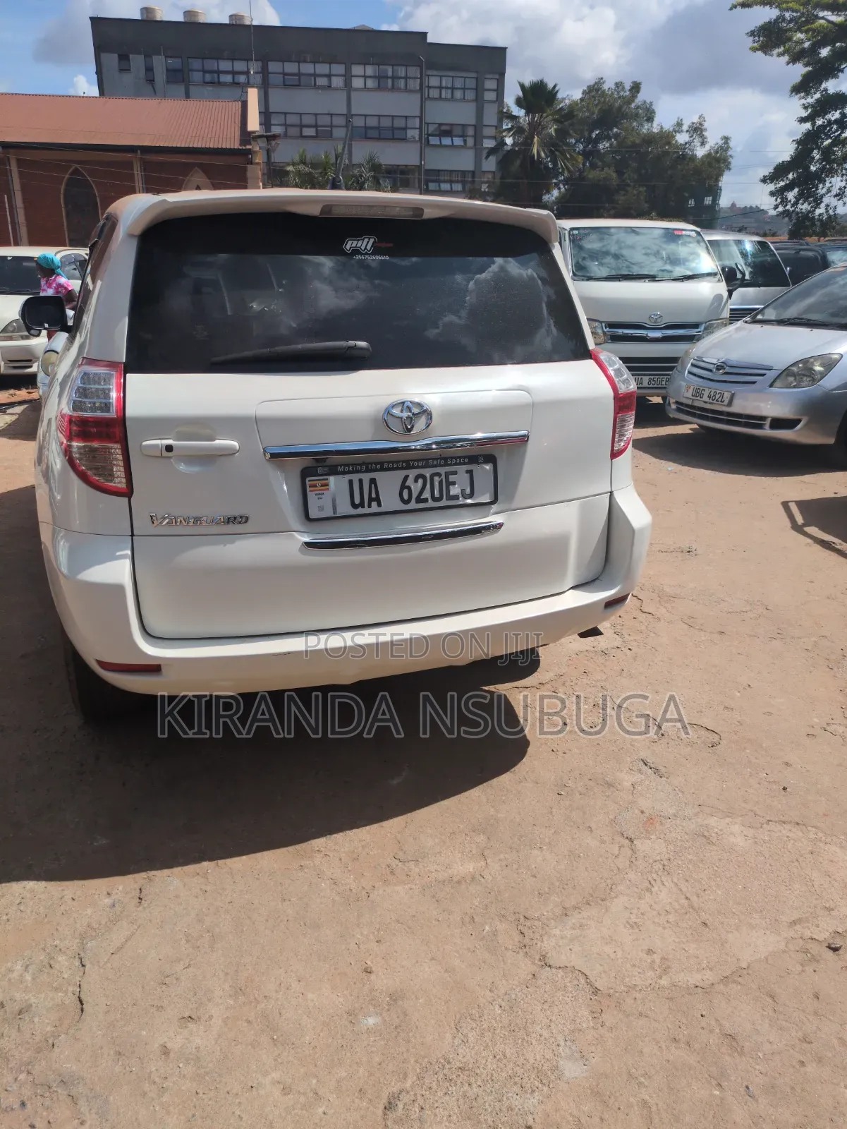 Toyota Vanguard 2009 White