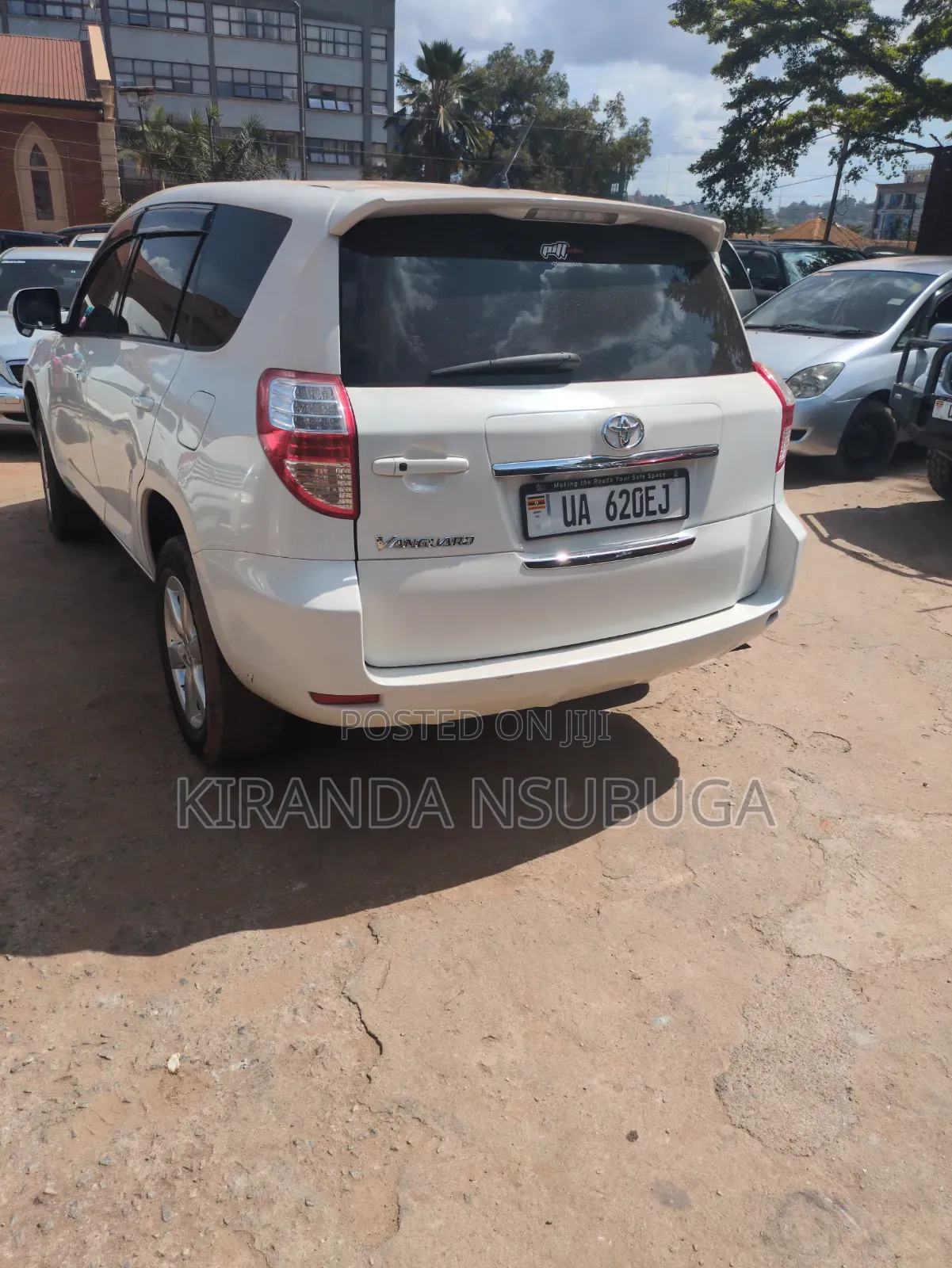 Toyota Vanguard 2009 White