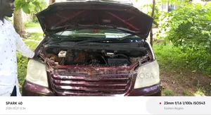 Toyota Noah 2002 Maroon