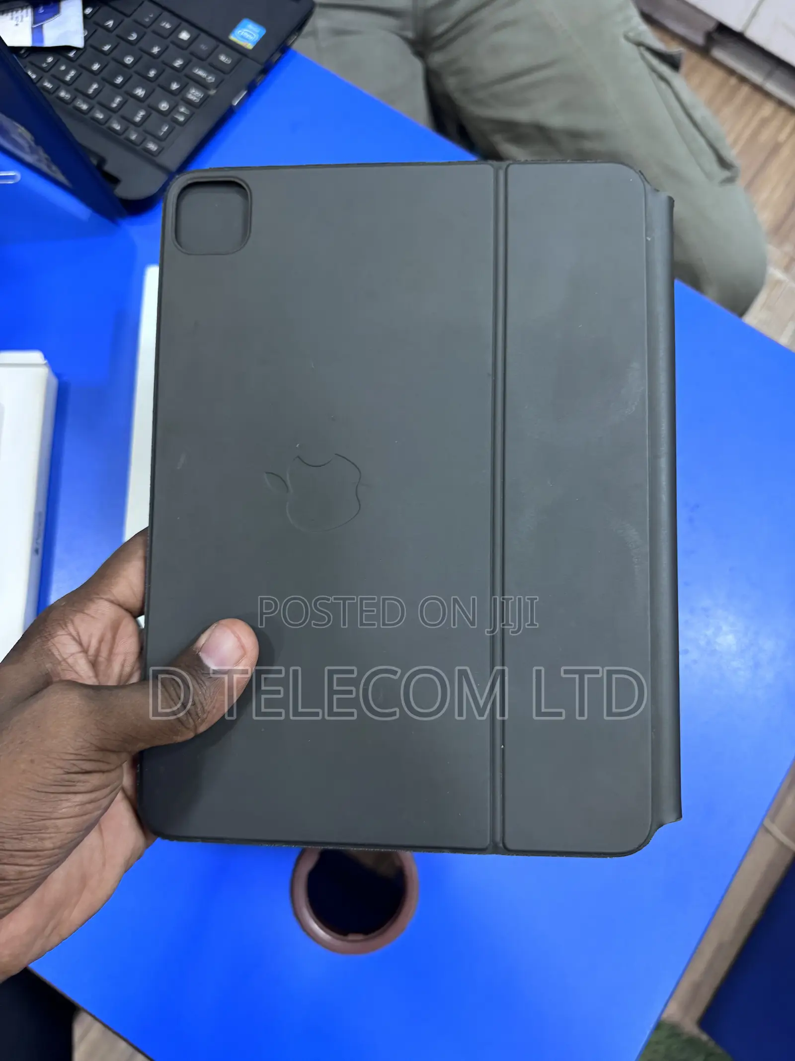 Apple iPad Air (2022) 256 GB Gray